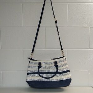 Woven straw like navy & cream NWOT Cottage Core shoulder or handbag purse